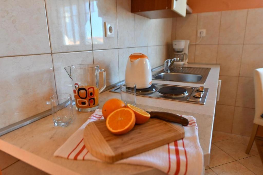 Apartments Vila Miranda Vodice Eksteriør billede