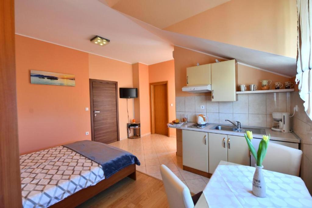 Apartments Vila Miranda Vodice Eksteriør billede