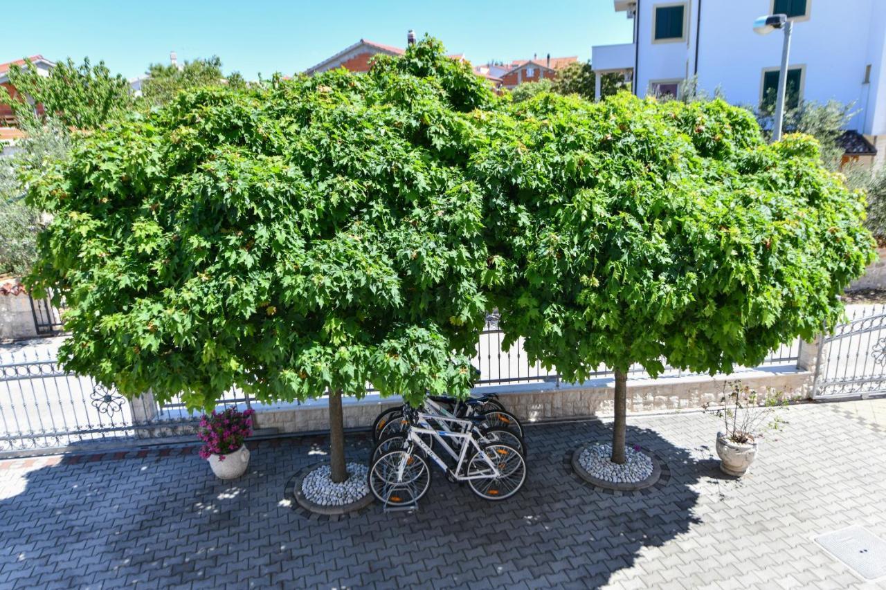 Apartments Vila Miranda Vodice Eksteriør billede
